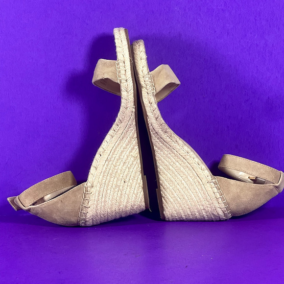 Vince Camuto‎ Womens 11 Beige Suede Meddrina Ankle Strap Espadrille Wedge Sandal - Picture 7 of 10